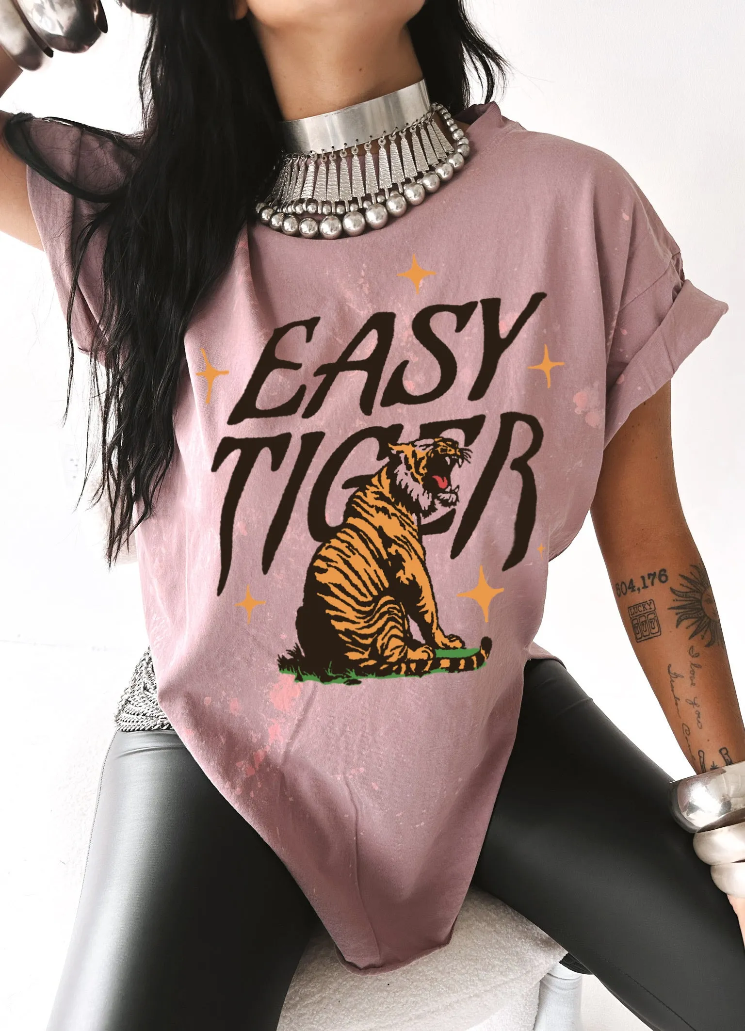 EASY TIGER BLEACHED OUT SIDE SLIT TEE