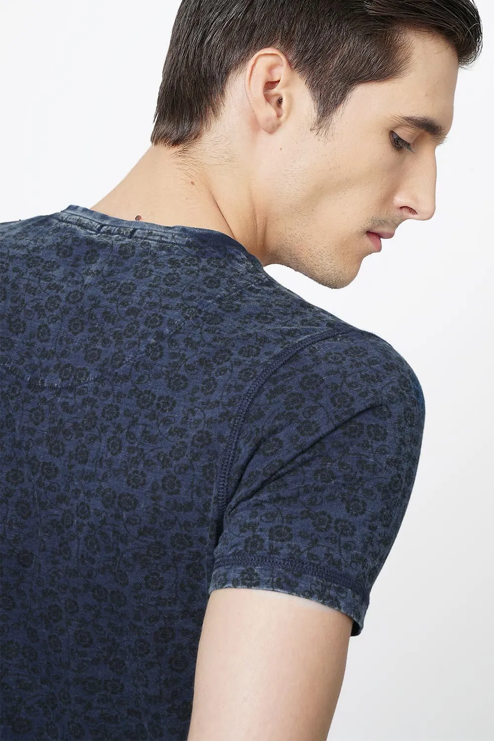 Muscle Fit Printed Henley T.Shirt