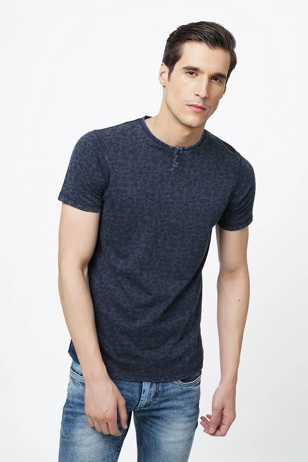 Muscle Fit Printed Henley T.Shirt