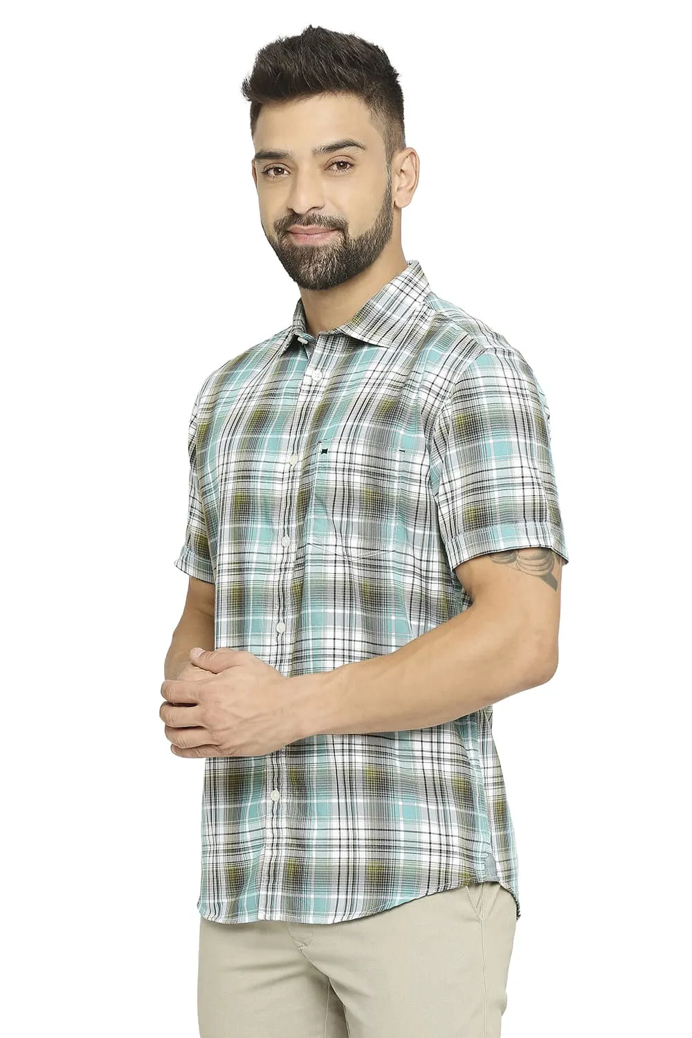 Slim Fit Cotton Polyester Twill Checks Halfsleeves Shirt